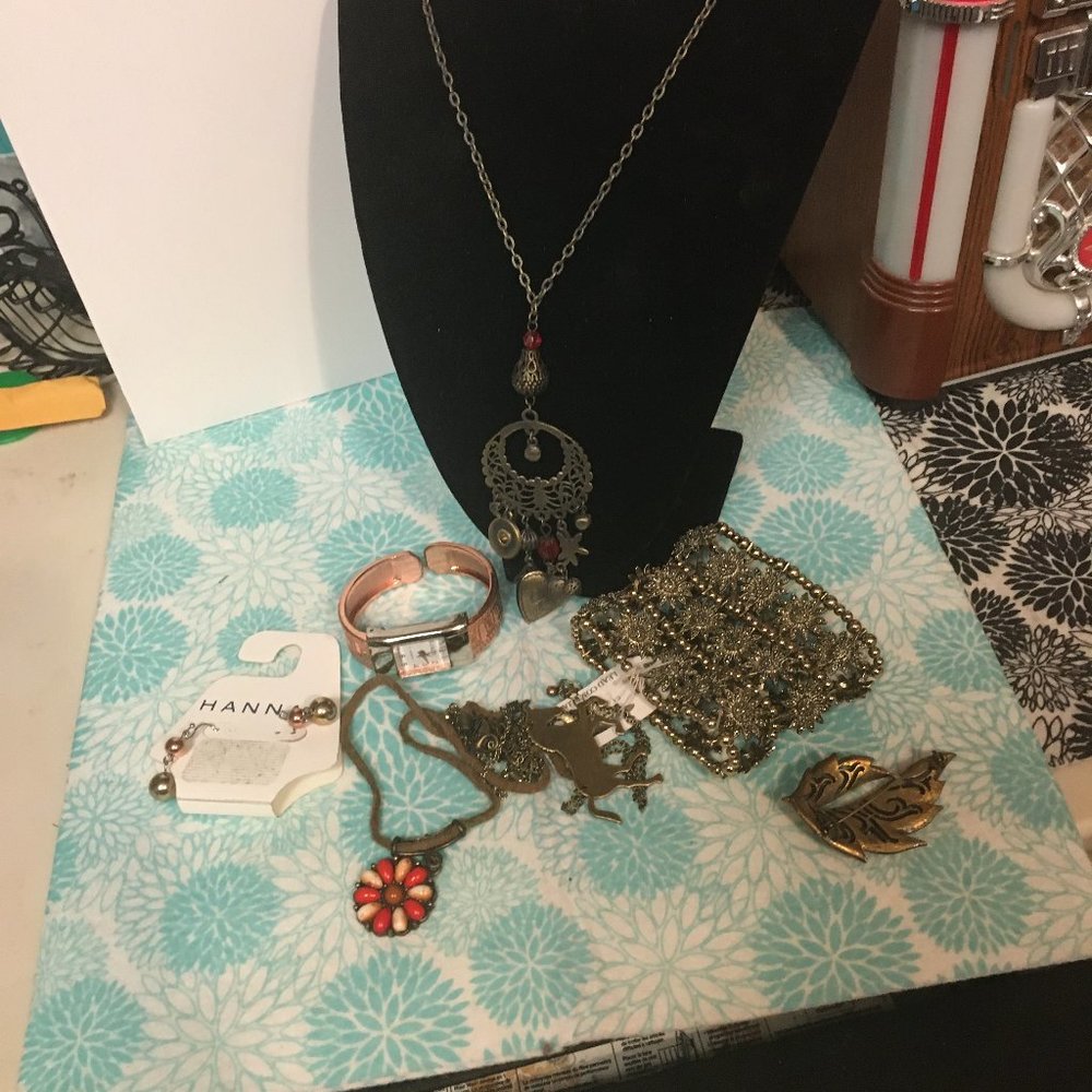 Golden Dream Jewelry Bundle 6 275 $50 or $45 w/offer